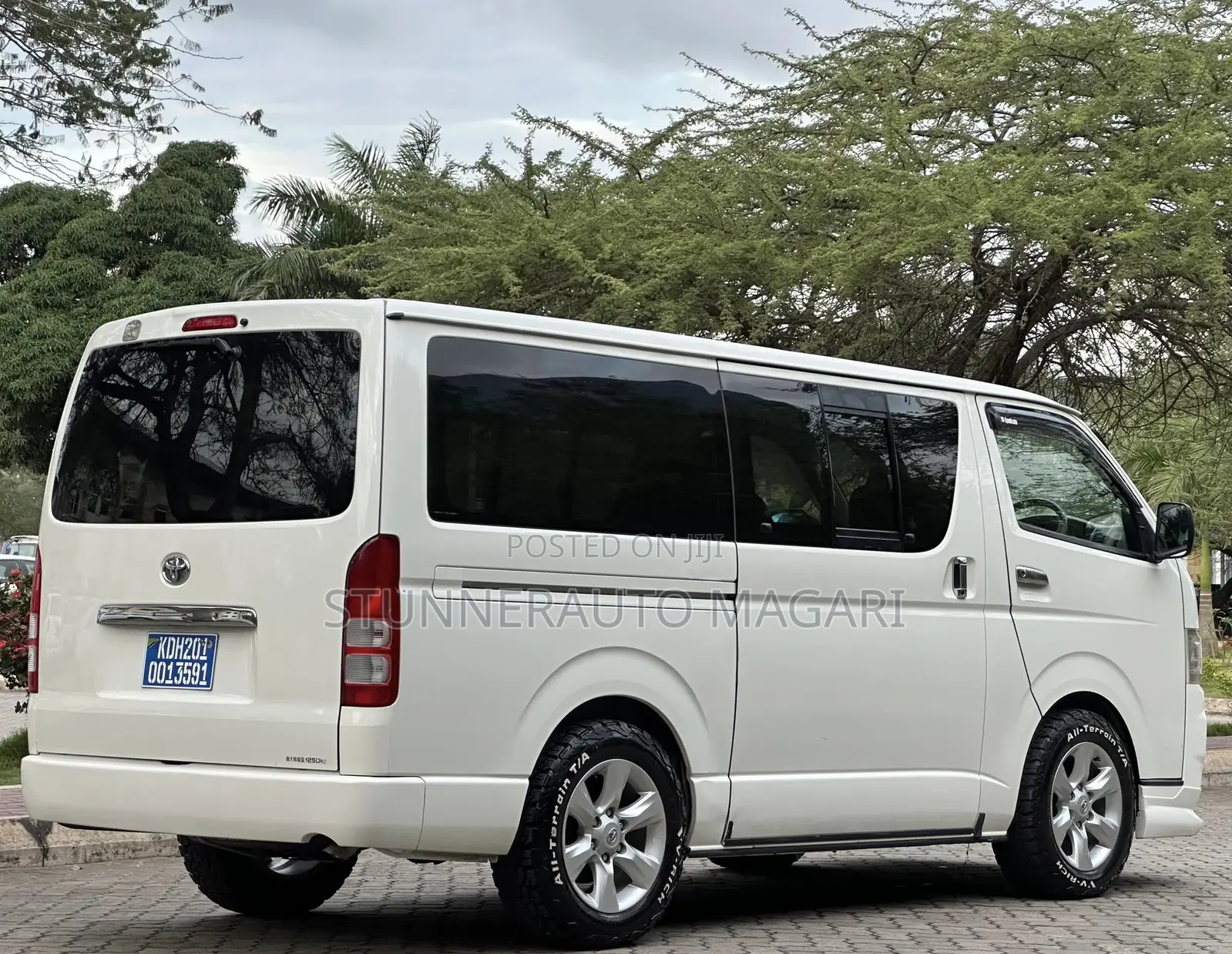 Toyota HiAce 2008 White