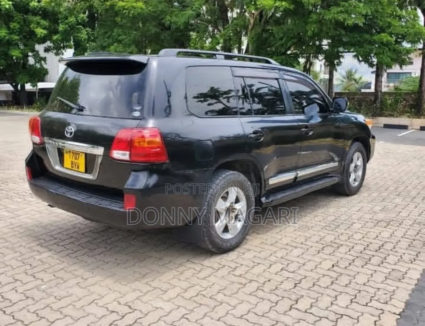 Toyota Land Cruiser 2009 Black
