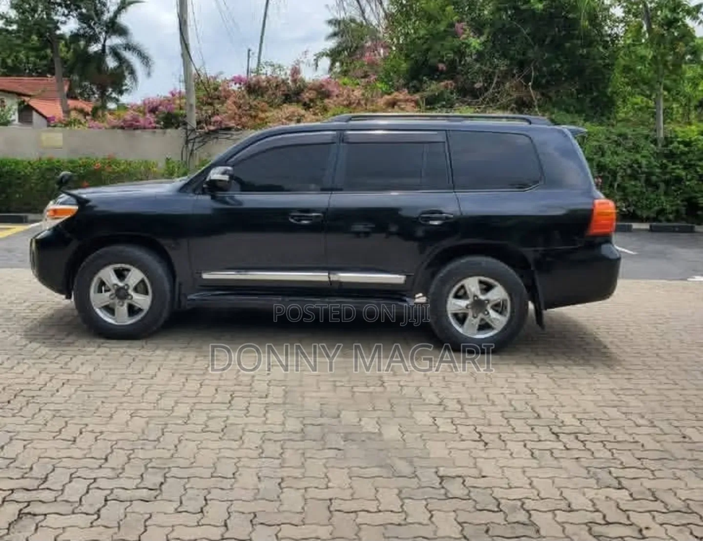 Toyota Land Cruiser 2009 Black