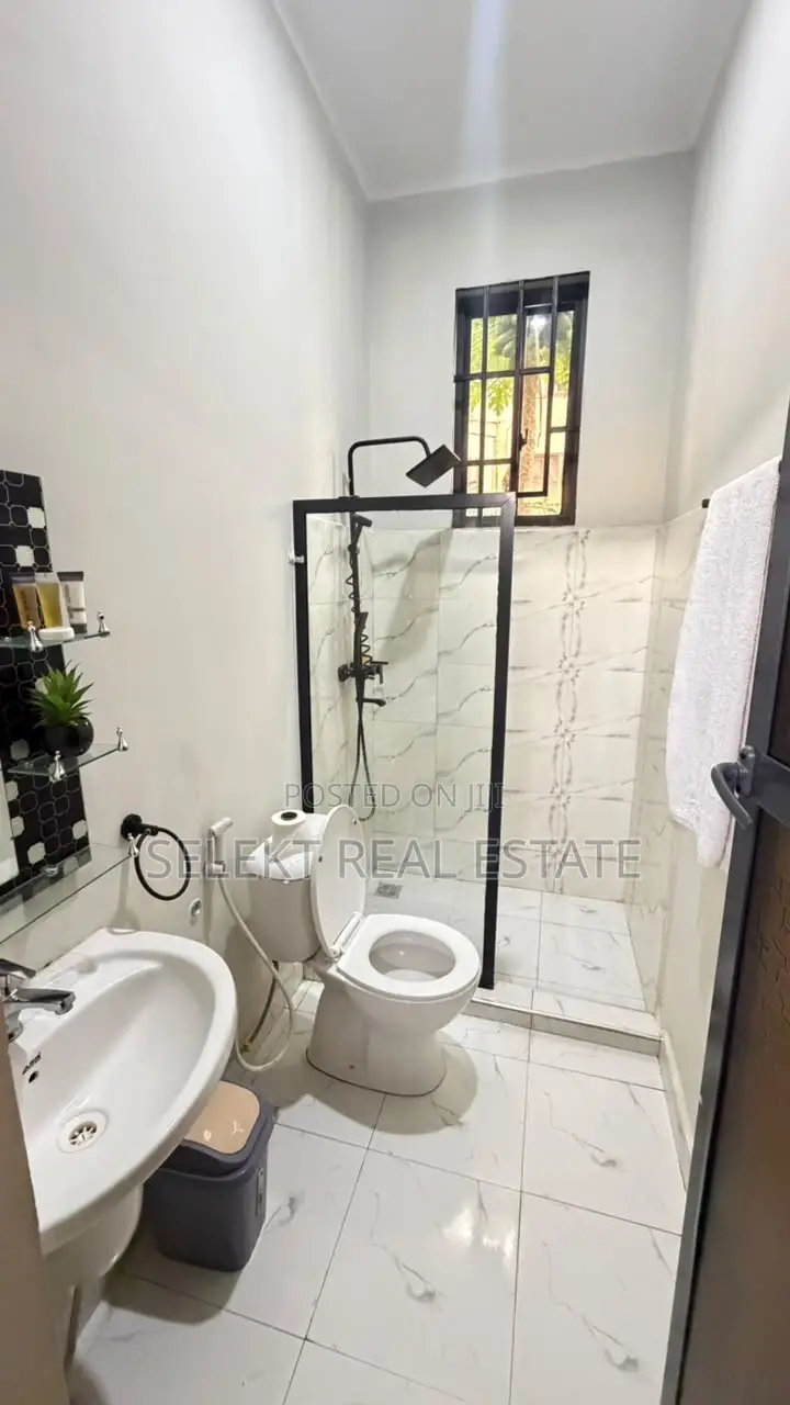 Furnished 2bdrm Apartment in Ada Estate for rent