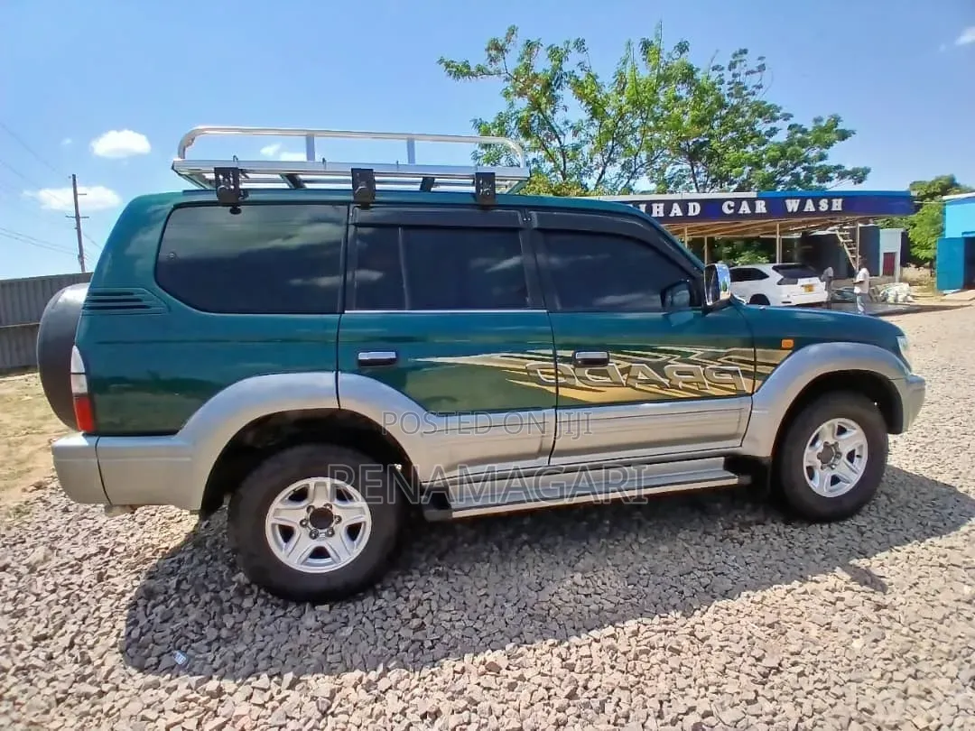 Toyota Land Cruiser Prado 2001 Gray