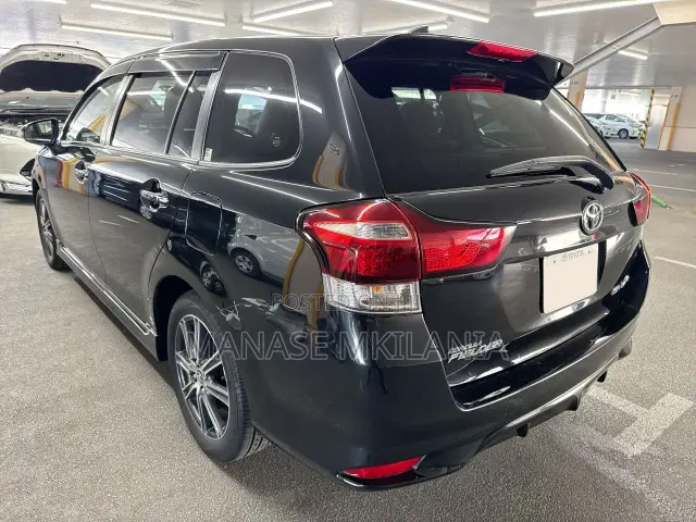 Toyota Corolla Fielder 1.5 Petrol AWD 2015 Black