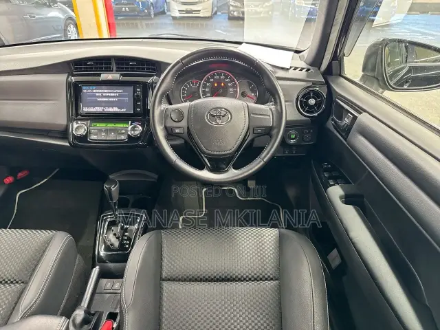 Toyota Corolla Fielder 1.5 Petrol AWD 2015 Black