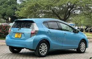 Toyota Aqua 2013 Blue