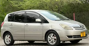 Toyota Corolla Spacio 2004 Silver