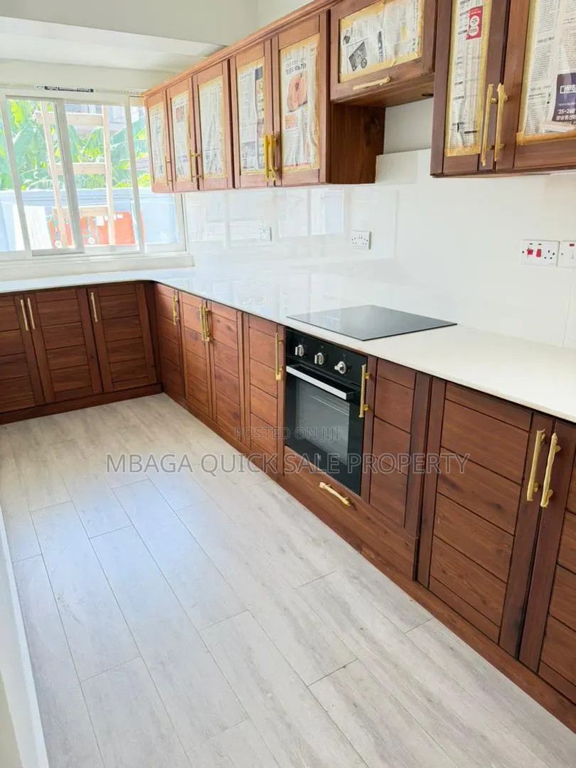 6bdrm Apartment in Oyster Bay for rent