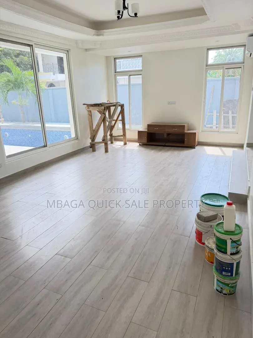 6bdrm Apartment in Oyster Bay for rent