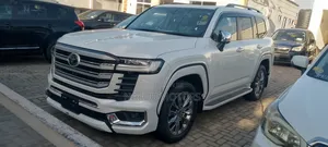 Toyota Land Cruiser 2024 White