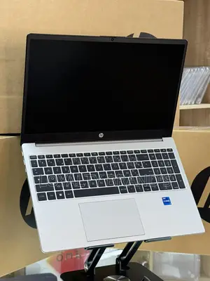 New Laptop HP 250 G10 8GB Intel Core i3 SSD 512GB