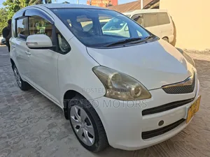 Toyota Ractis 2009 White
