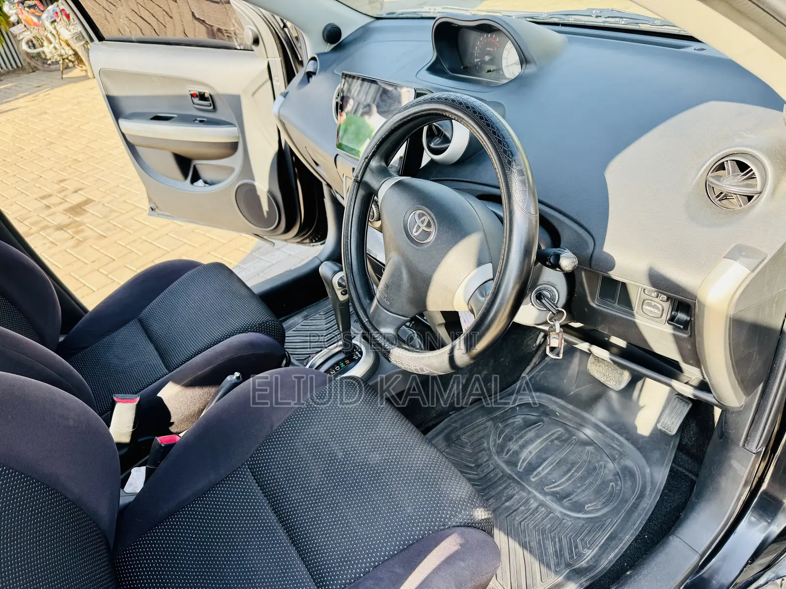 Toyota IST 2005 Black