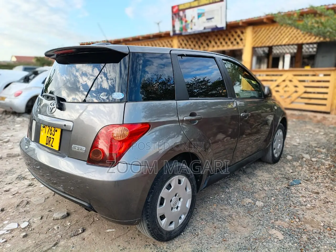 Toyota IST 2005 Gray