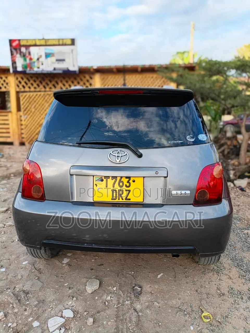 Toyota IST 2005 Gray