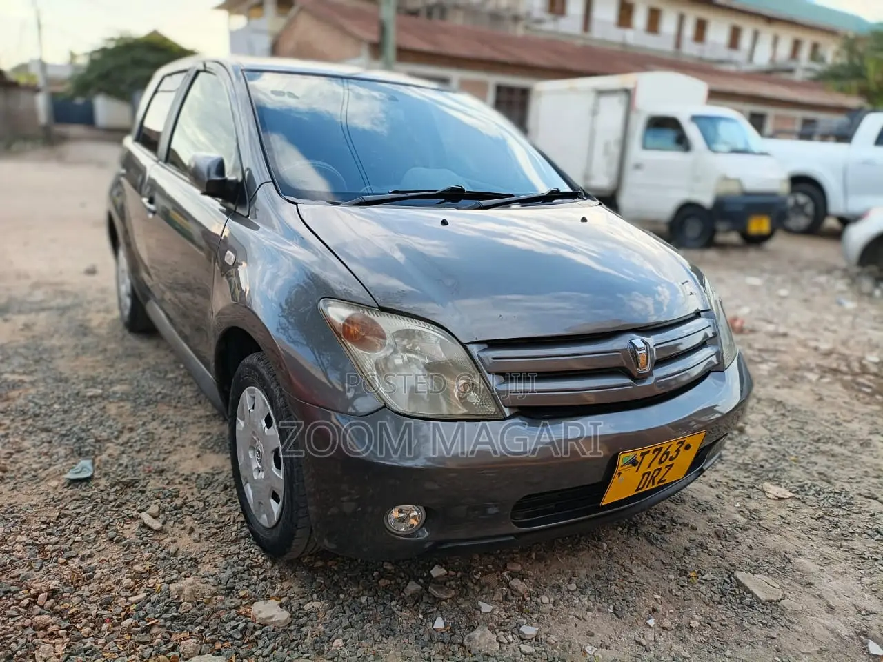 Toyota IST 2005 Gray