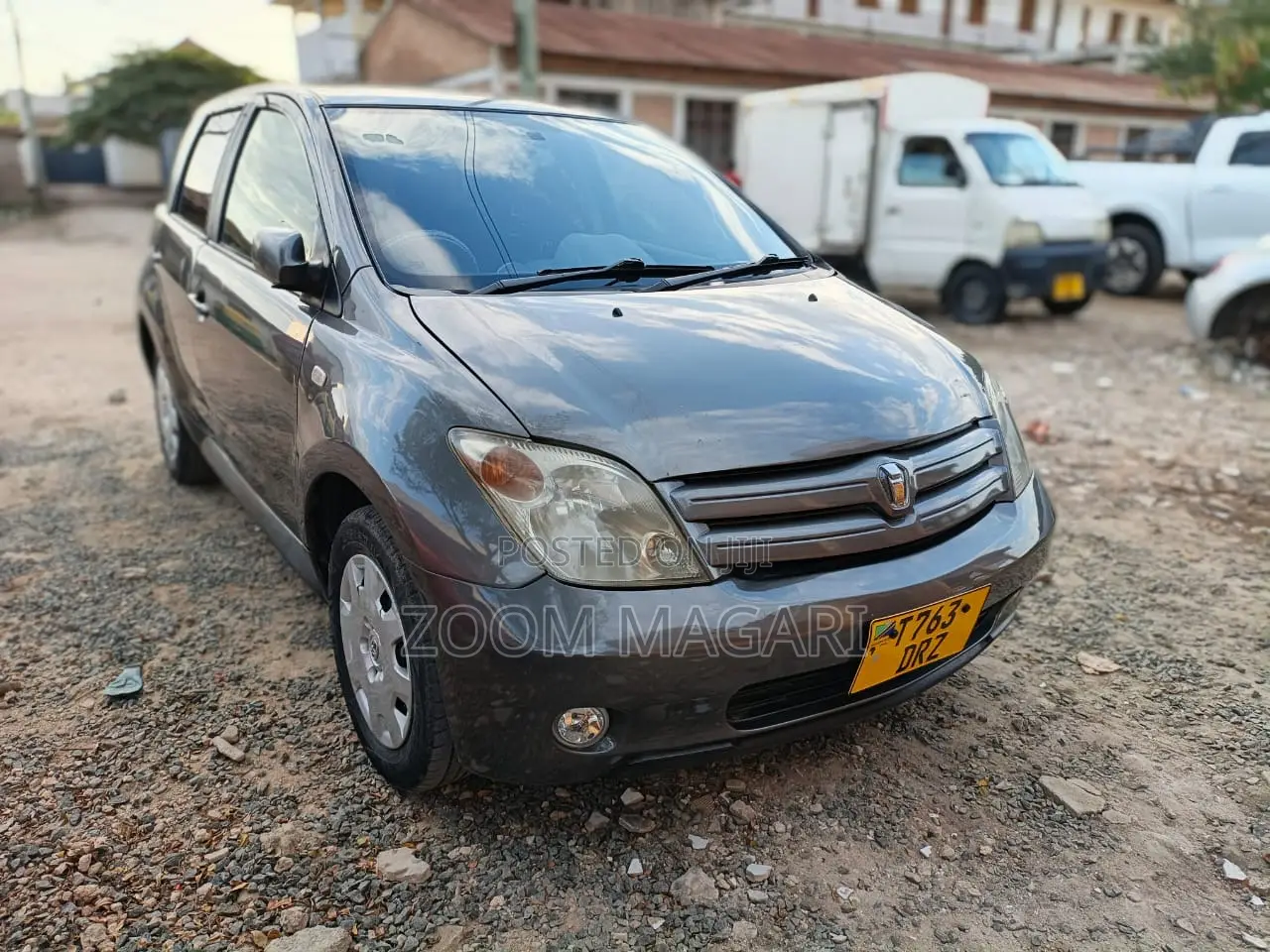 Toyota IST 2005 Gray