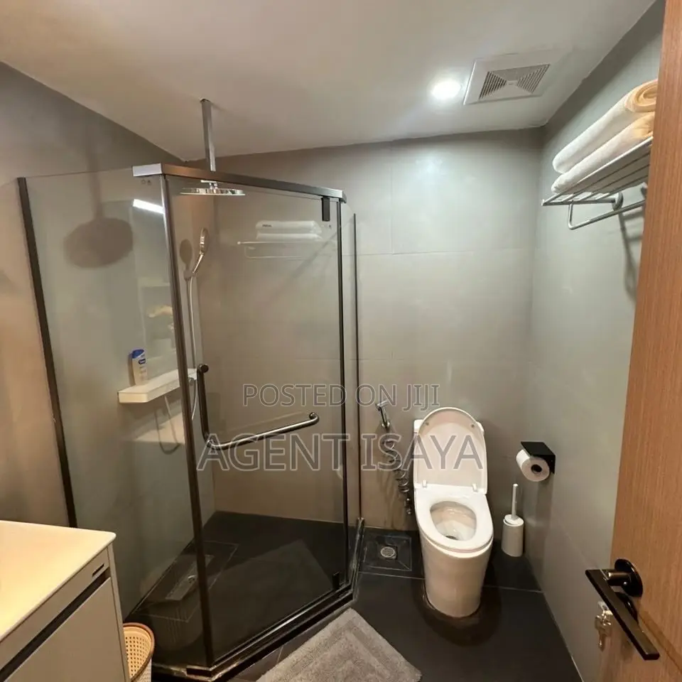 Furnished 2bdrm Apartment in Oyster Bay for sale