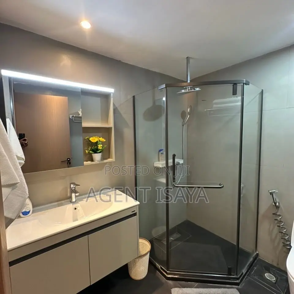 Furnished 2bdrm Apartment in Oyster Bay for sale