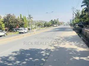 5bdrm House in Nyamanoro for sale