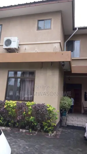 14bdrm House in House For Sale, Mikocheni for sale