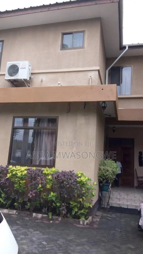 14bdrm House in House For Sale, Mikocheni for sale
