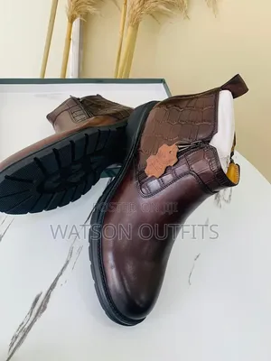3 Colours Clarks Brand Men's Leather Boots or Shoe Footwears
