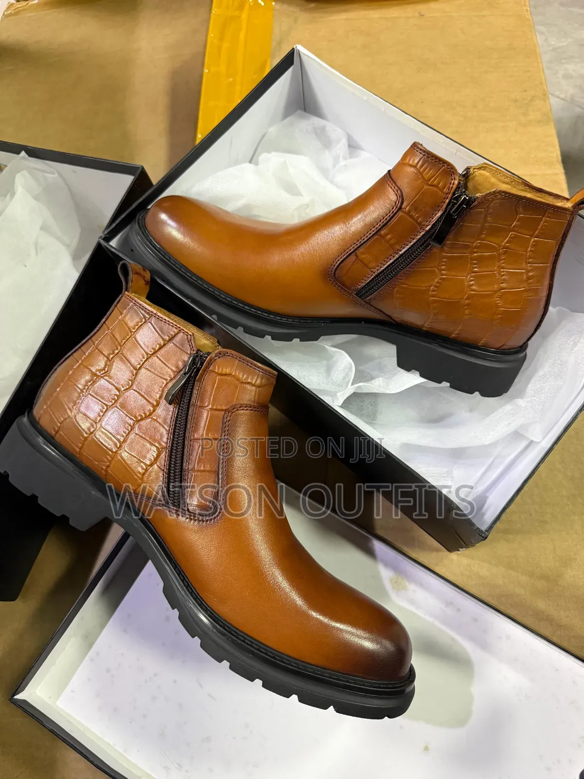 3 Colours Clarks Brand Men's Leather Boots or Shoe Footwears