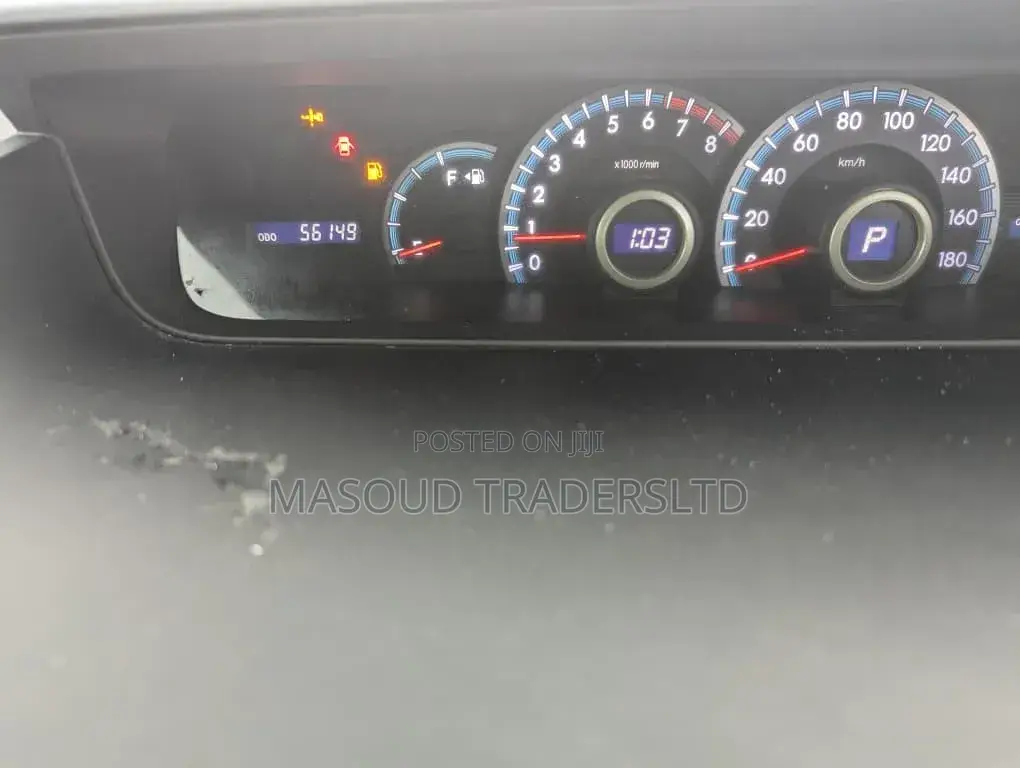 Toyota Noah 2010 Silver
