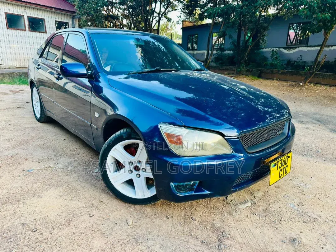 Toyota Altezza 2004 Blue