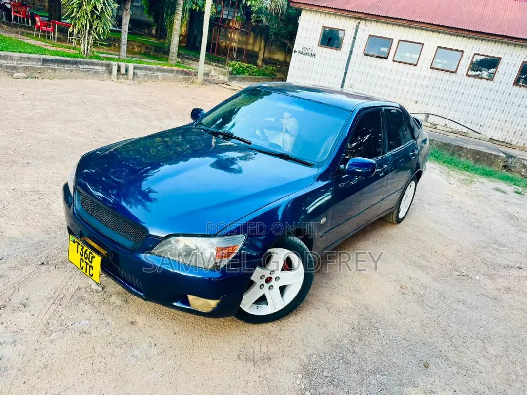 Toyota Altezza 2004 Blue