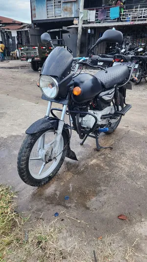 TVS HLX 125 2022 Black