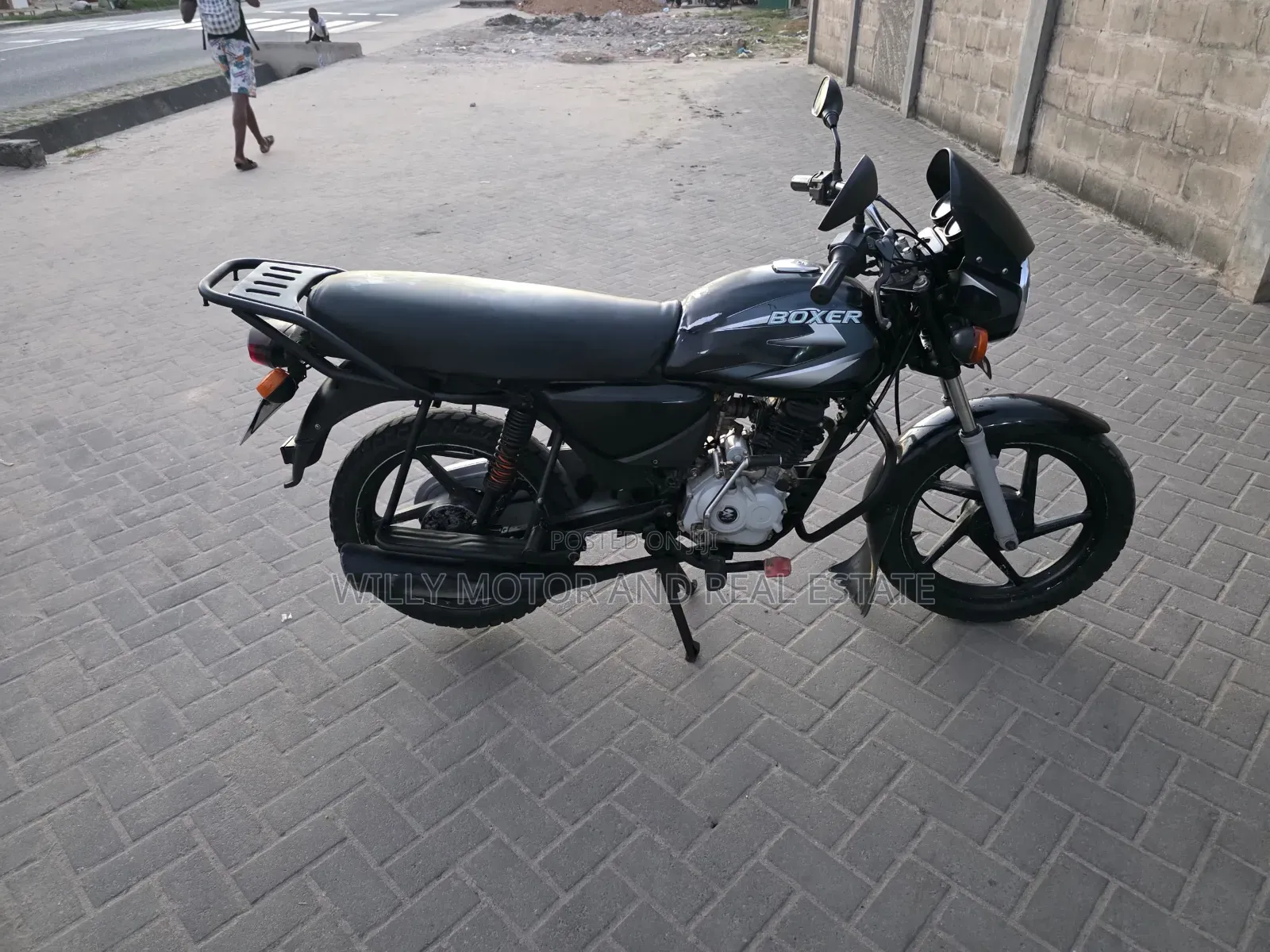 TVS HLX 125 2022 Black