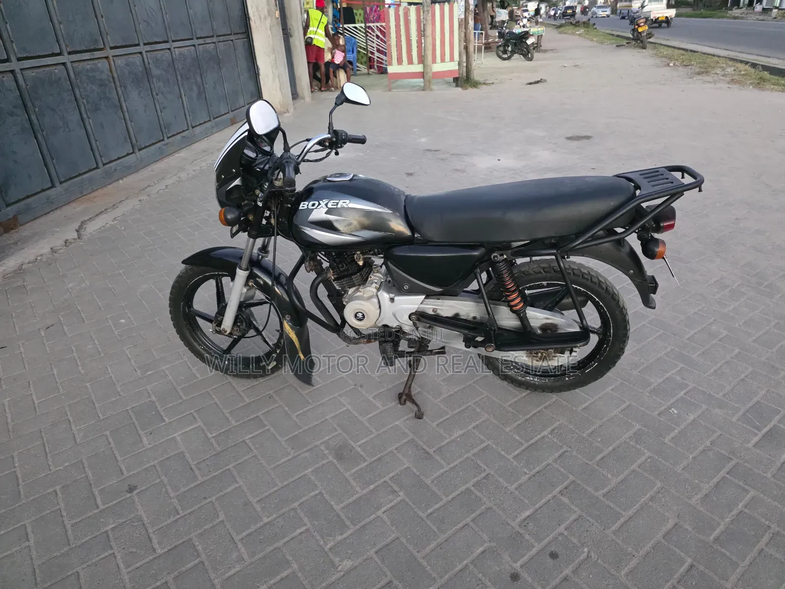 TVS HLX 125 2022 Black