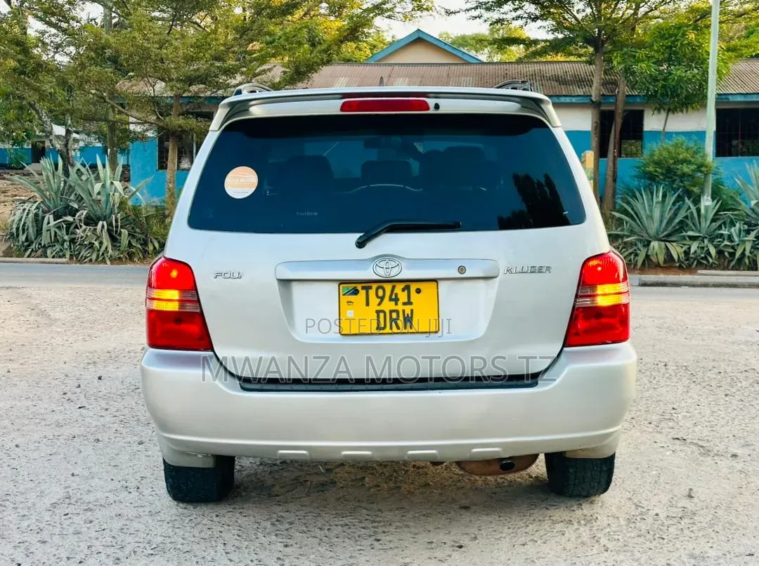 Toyota Kluger 2004 Silver