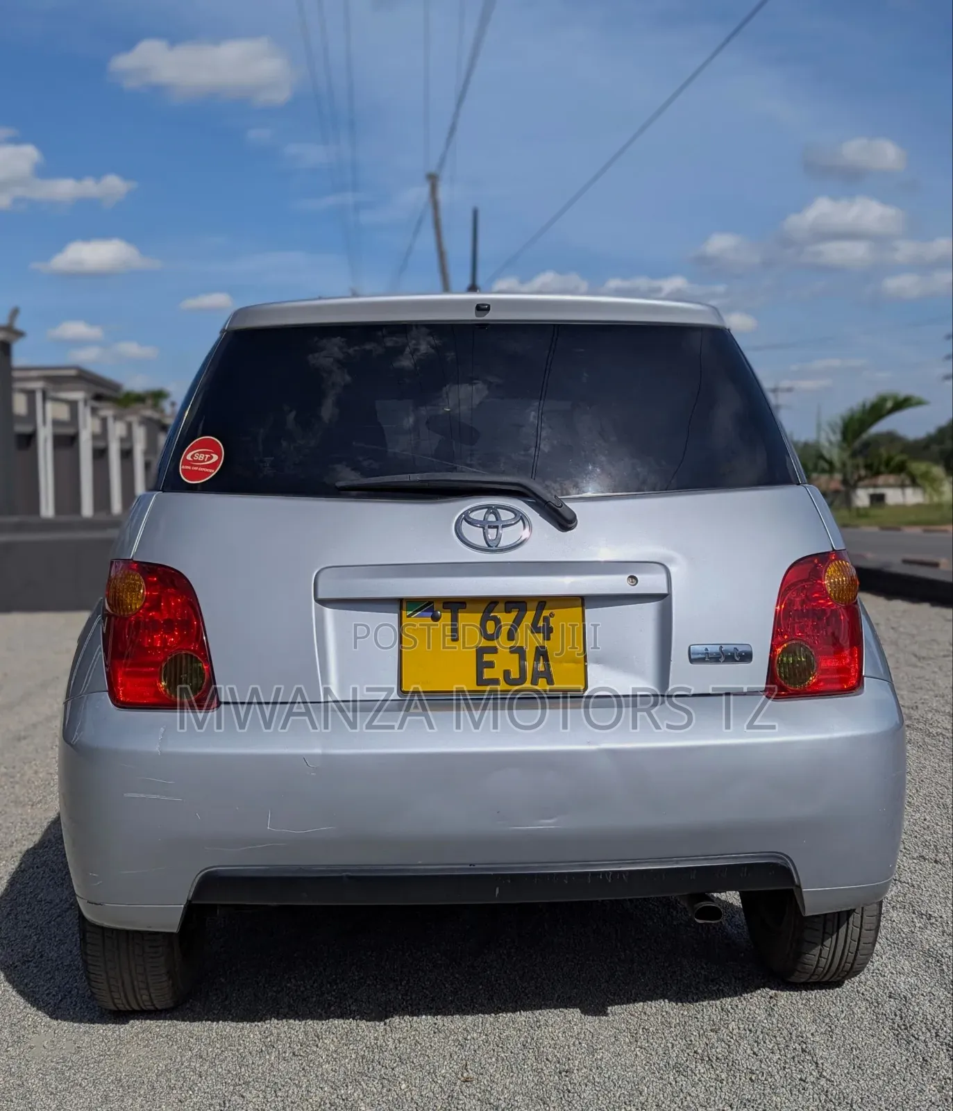 Toyota IST 2003 Silver