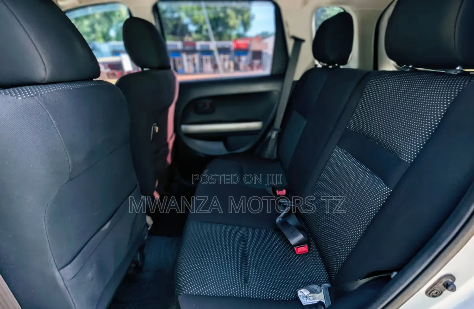 Toyota IST 2003 Silver