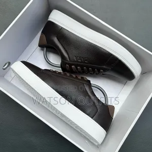 Men's Leather Footwears or Shoes 5 Colours Materials Class or Grade A