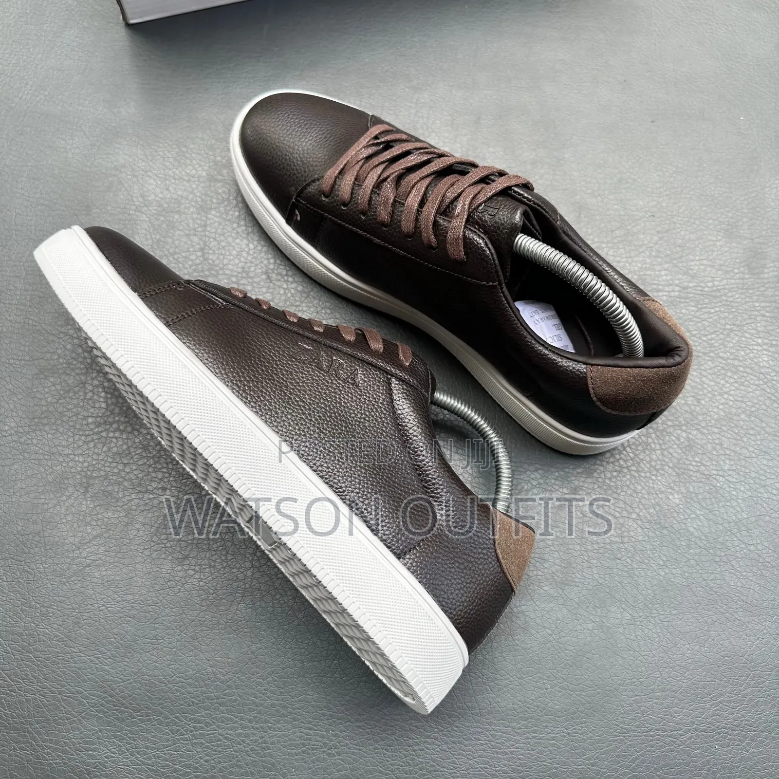 Men's Leather Footwears or Shoes 5 Colours Materials Class or Grade A