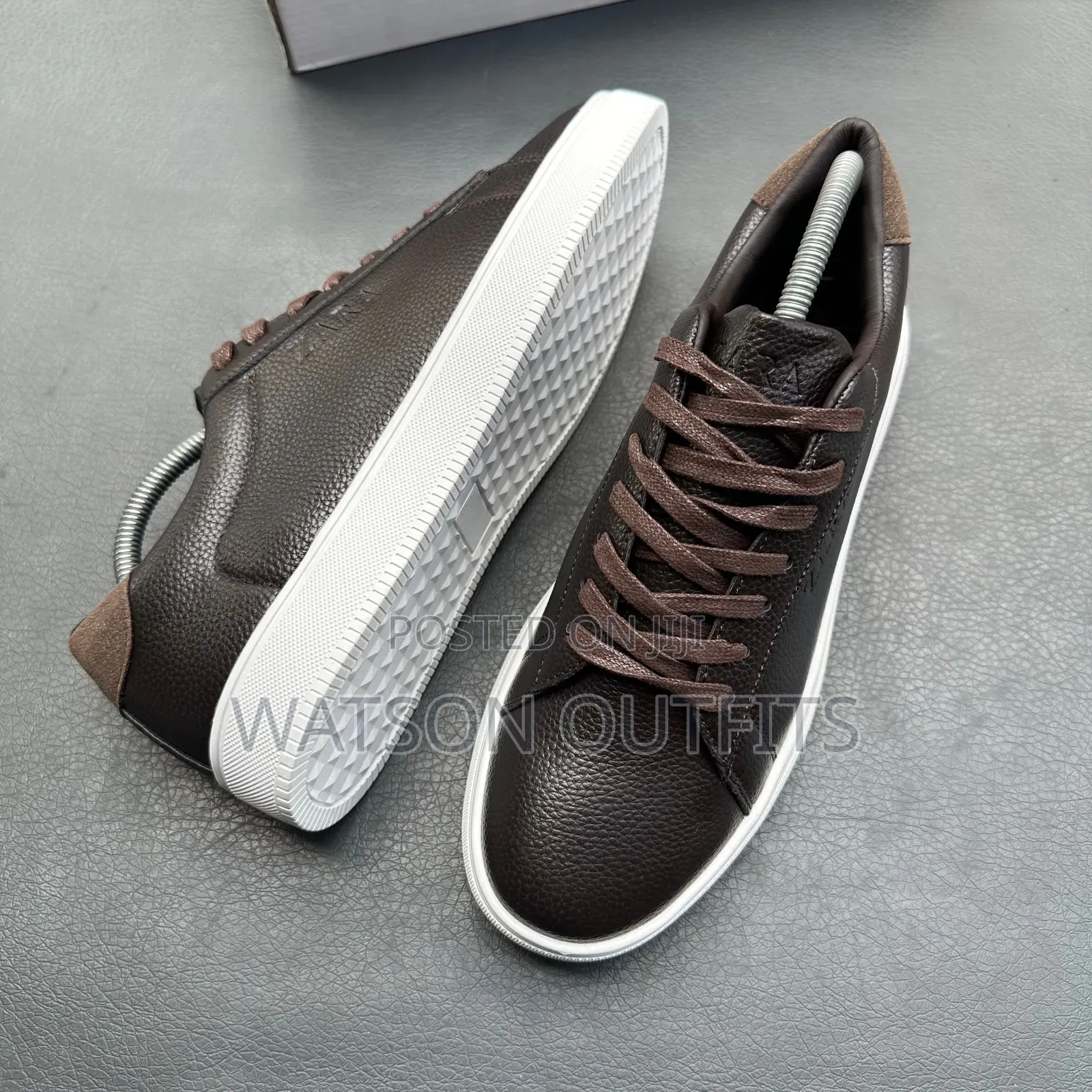 Men's Leather Footwears or Shoes 5 Colours Materials Class or Grade A