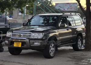 Toyota Land Cruiser 2001 Green