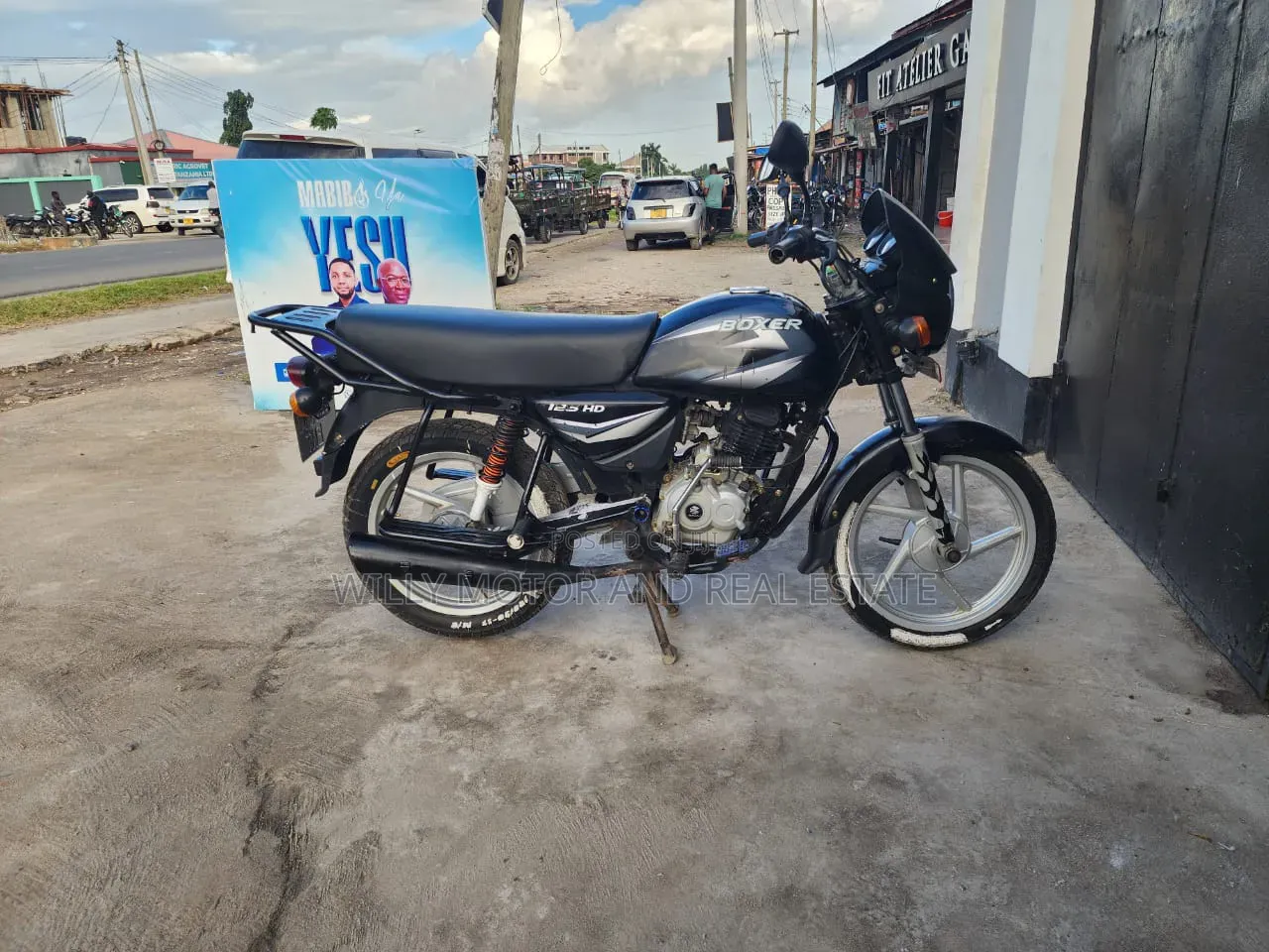 New Bajaj Boxer 125 2022 Black