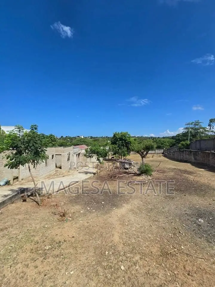 Land for Sale in Makongo