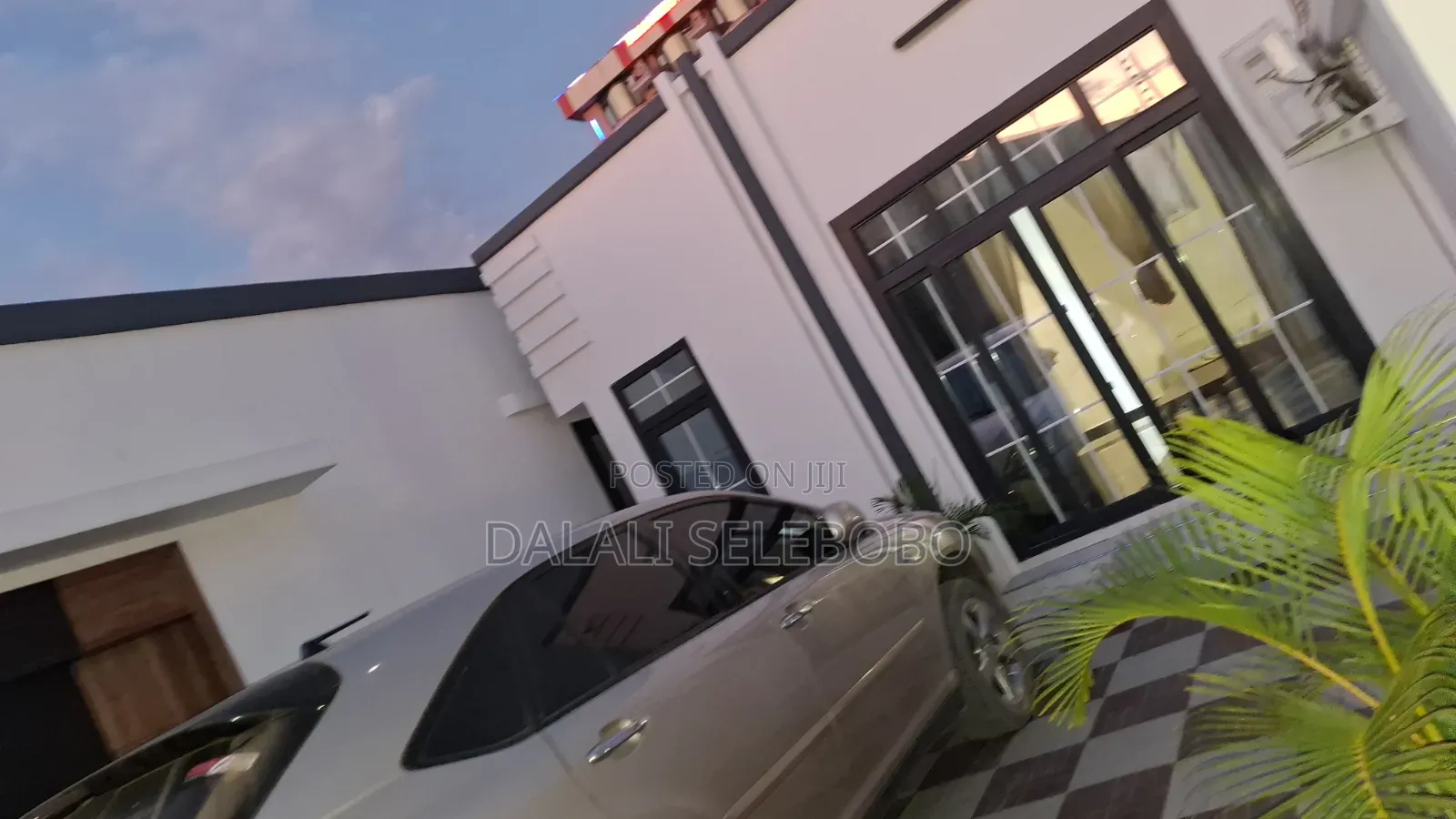 4bdrm Bungalow in Sinza Mugabe for sale