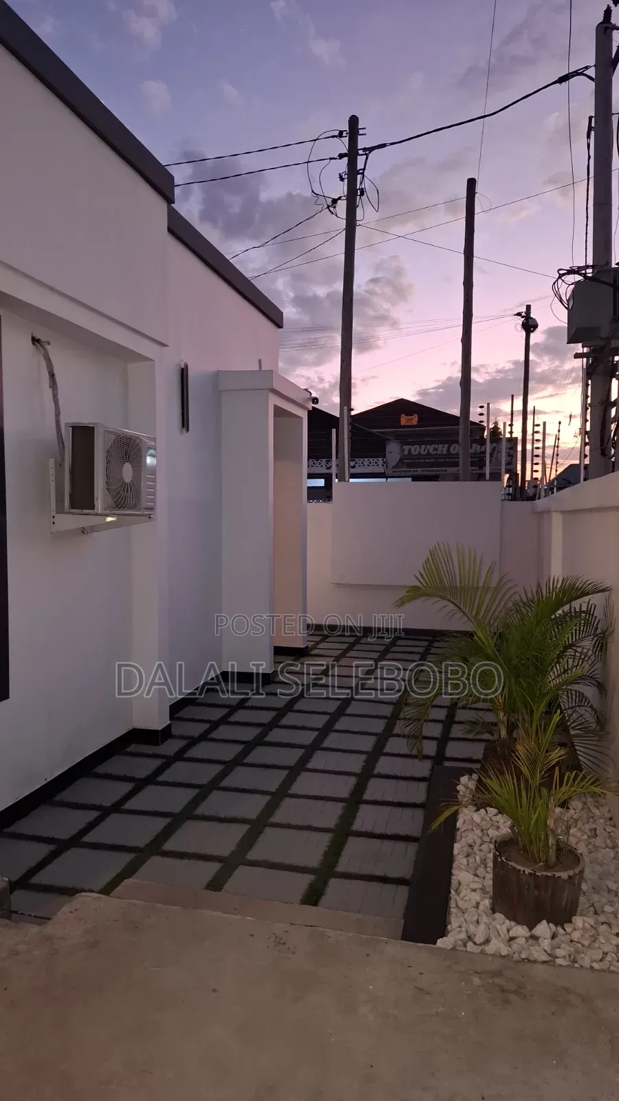 4bdrm Bungalow in Sinza Mugabe for sale