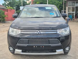 Mitsubishi Outlander 2014 Matt Black