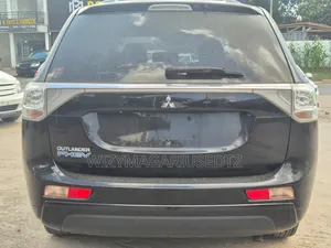 Mitsubishi Outlander 2014 Matt Black