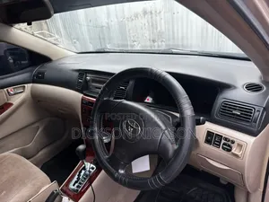 Toyota Corolla RunX 2005 Gold