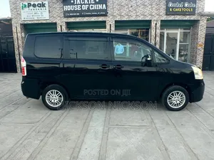 Toyota Noah 2008 Black