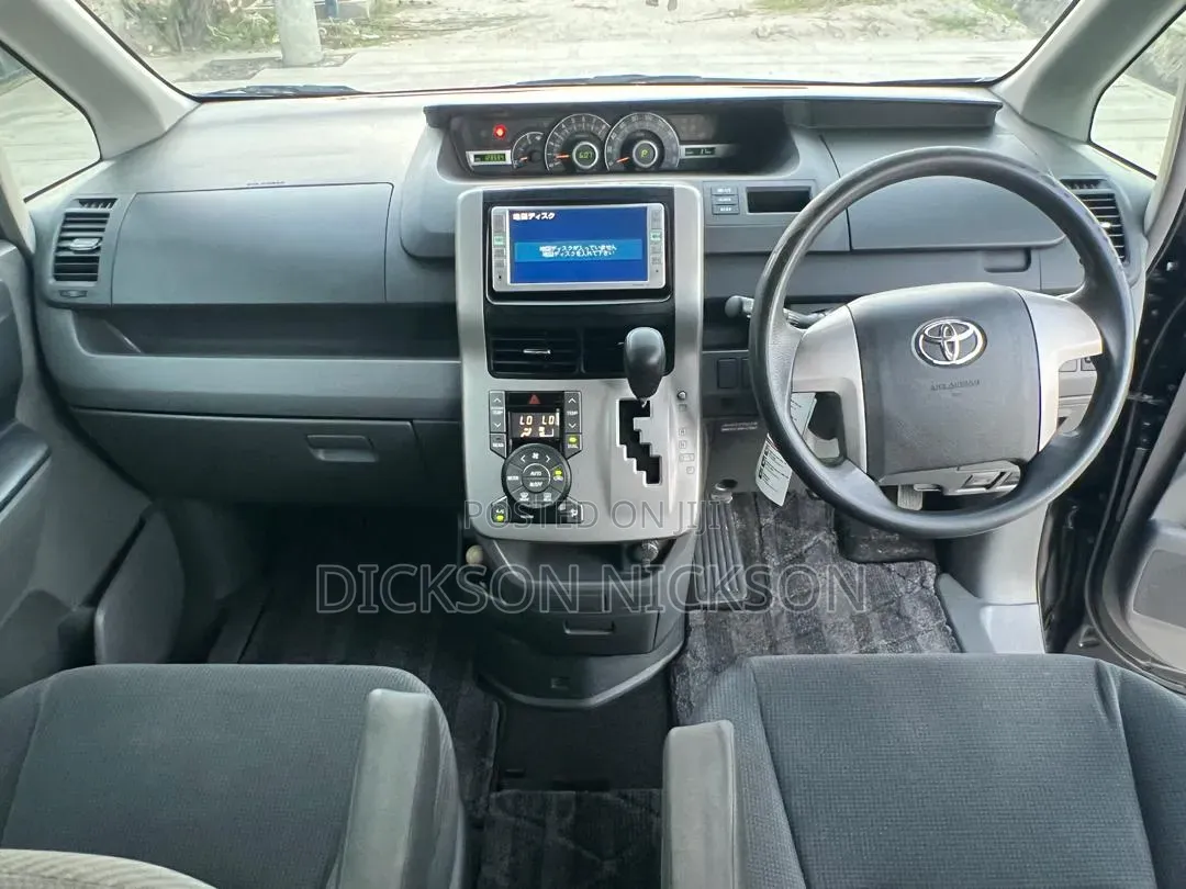 Toyota Noah 2008 Black