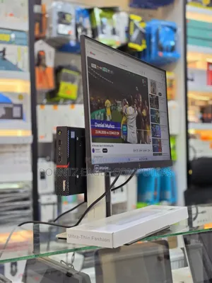 Desktop Computer Lenovo 8GB Intel Core i5 SSD 256GB