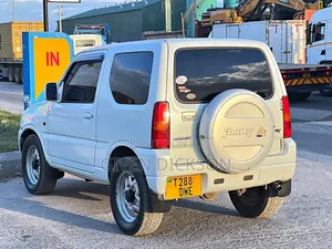 Suzuki Jimny 2000 White
